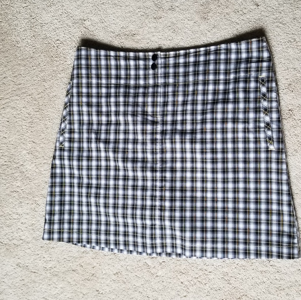 NWOT Annika golf skort